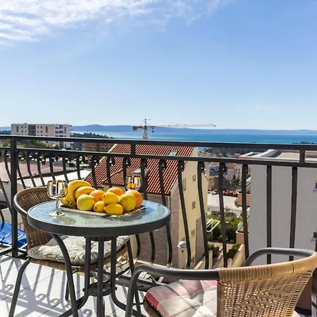Julijana Apartment Makarska