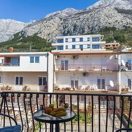 Julijana Apartment Makarska