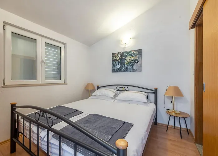 Julijana * 마카르스카